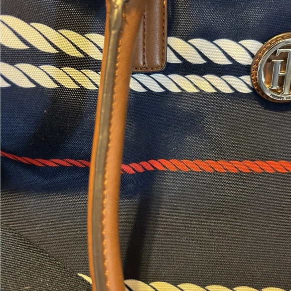 Tommy Hilfiger Patriotic Striped Tote Bag with Brown Handles - Picture 3 of 14